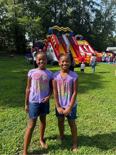 shotwell_splash_bash_2024_all_smiles_500x668.jpg