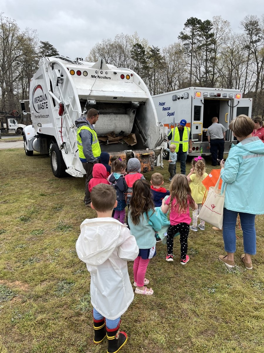Meridian Waste South Carolina Participates in a Touch-A-Truck Event for Preschoolers