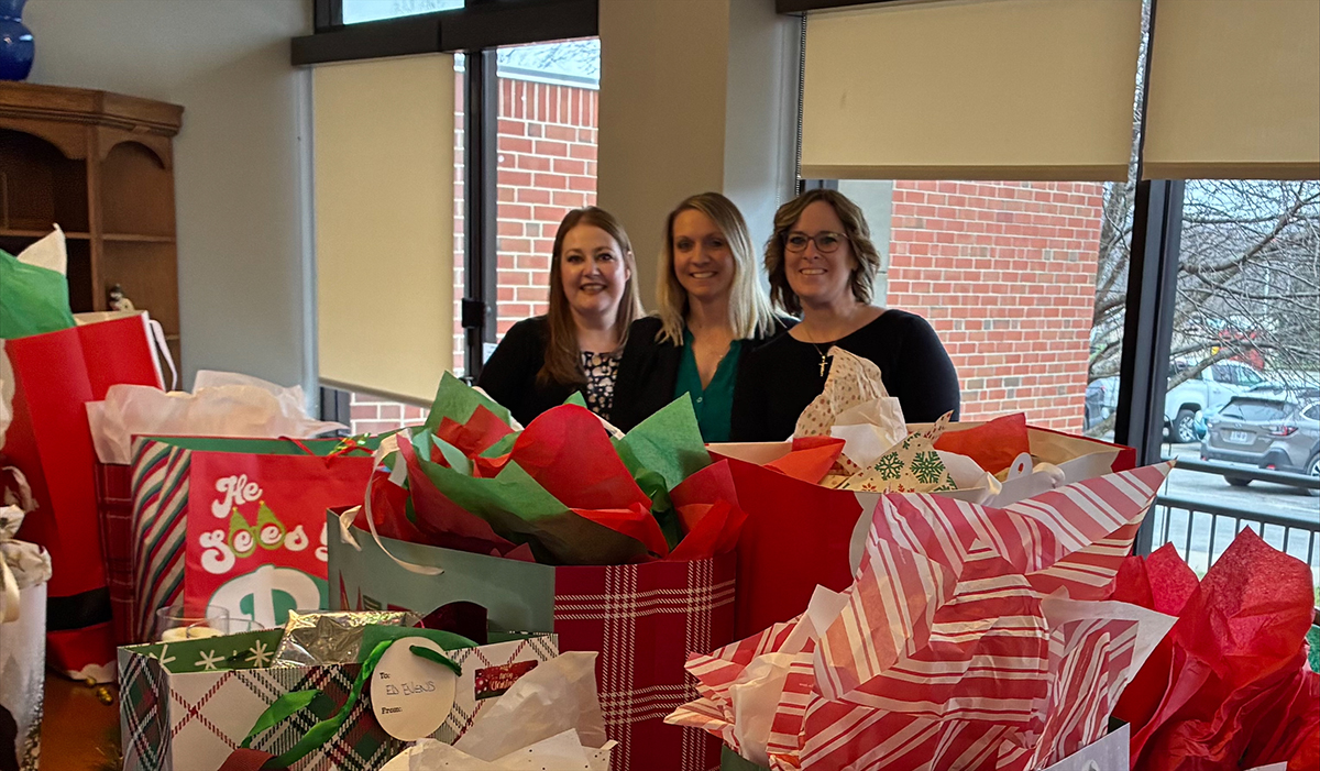 Delivering Holiday Cheer to Abbey Senior Health!
