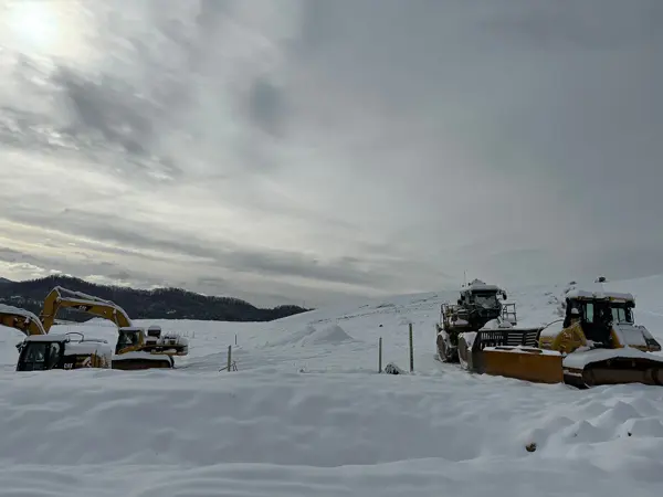 knoxville_hauling_snow_3.jpg