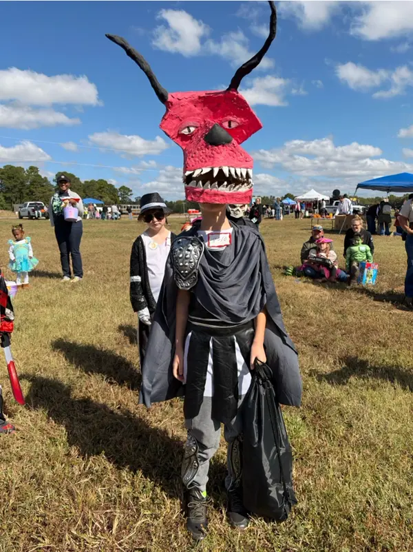 Tri Corner Landfill Pumpkin Patch Creative Costume Winner