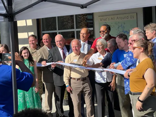 folar_ribbon_cutting.jpg